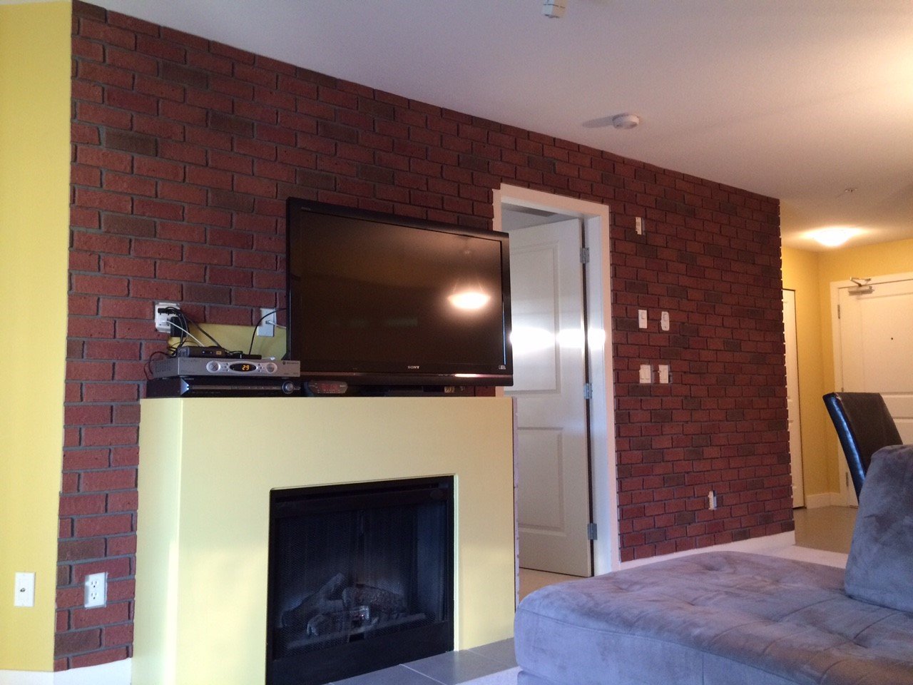 Classic Brick | Old Italy — HOURWALL